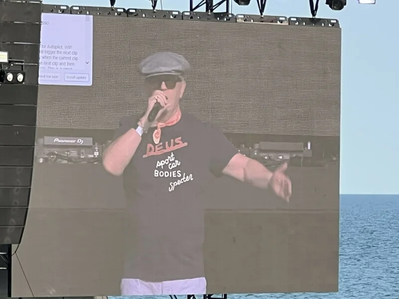 Brighton gig screen goes One Step Beyond with an update pop-up