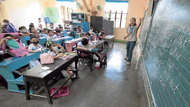 Teachers in Zamboanga Peninsula press Marcos for salary hike during Sona