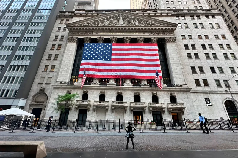Microsoft leads stock comeback from Wednesday carnage