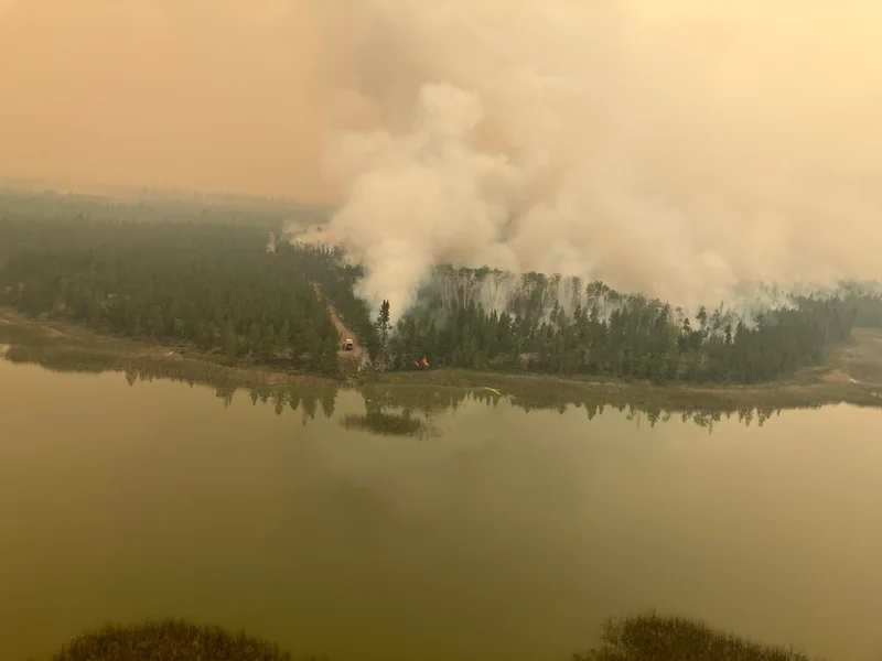 Two out-of-control fires merge in Boston Bar, B.C.