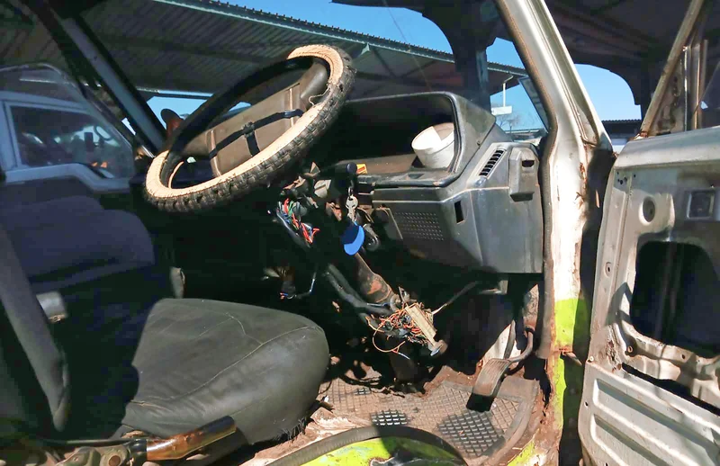 HELL ON WHEELS: ‘Get out and push’ — commuters dice with danger in Joburg’s dilapidated minibus taxis