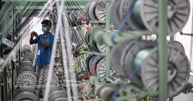 India’s mega textile parks are yet to take off but the Centre plans to build more