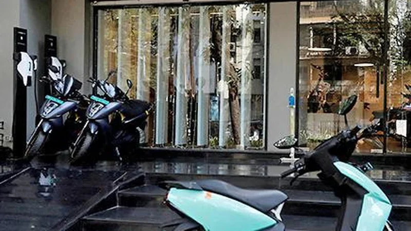 EV start-up introduces pothole alerts on its bikes