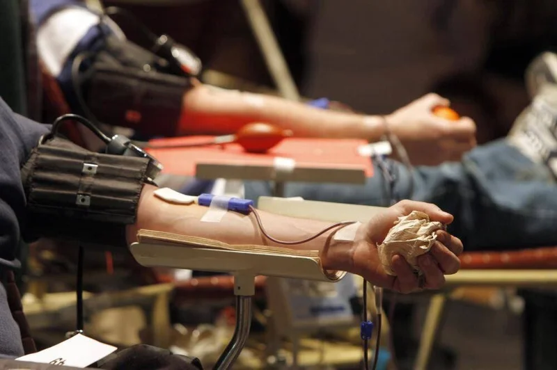 Canadian Blood Services urges people to donate amid serious drop in supply