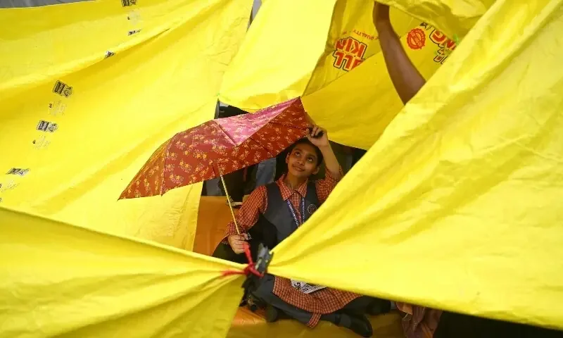 Modi faces challenge from activists over surveillance at India youth protest