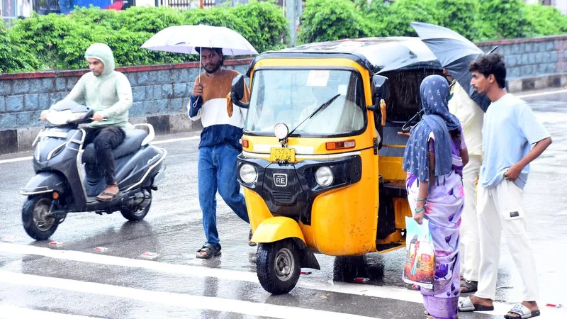 Heavy rain lashes Telangana districts; Bejjur in Asifabad district logs 183.5 mm rain in 24 hours