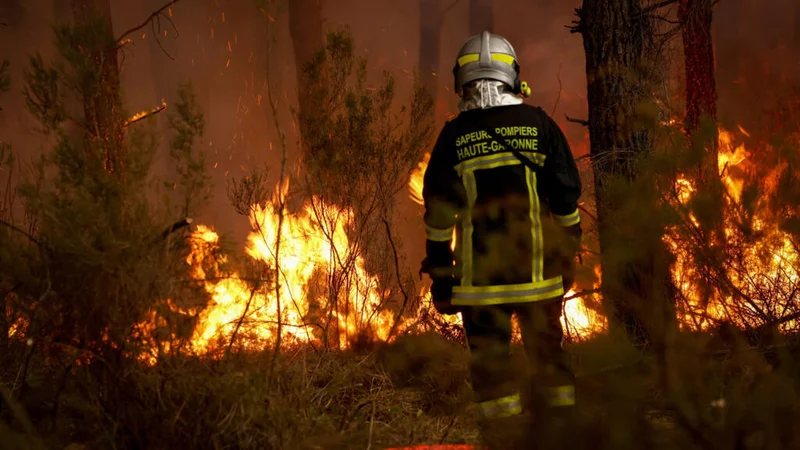 France and Spain battle vast wildfires as fresh heatwave approaches