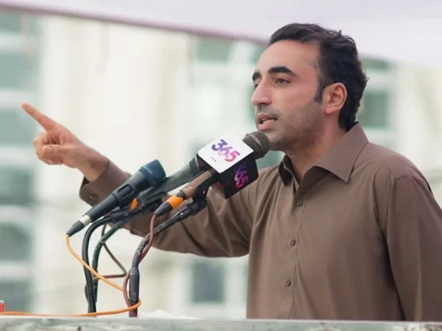 Bilawal trains guns on PML-N in AJK poll push