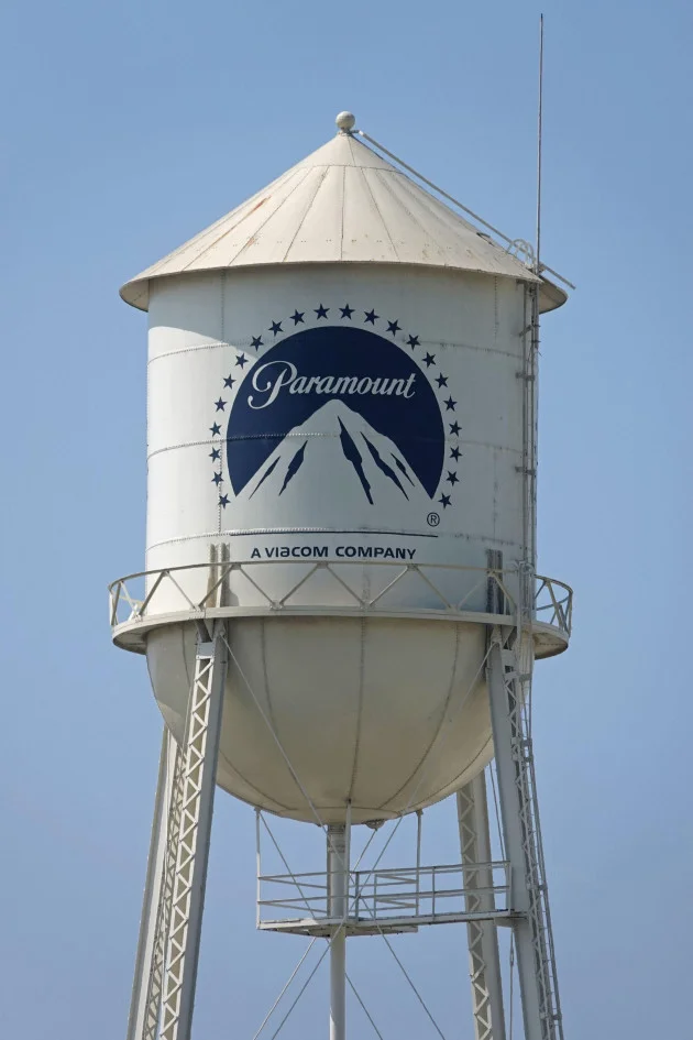 Paramount delays $110 billion Warner Bros. merger as lawsuit seeking to block deal moves forward