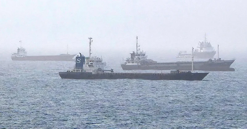 U.S.-Iran war appears to pause as Trump gives "diplomacy a chance"
