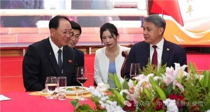 N. Korea, China pledge closer ties at banquet marking Chinese military anniversary