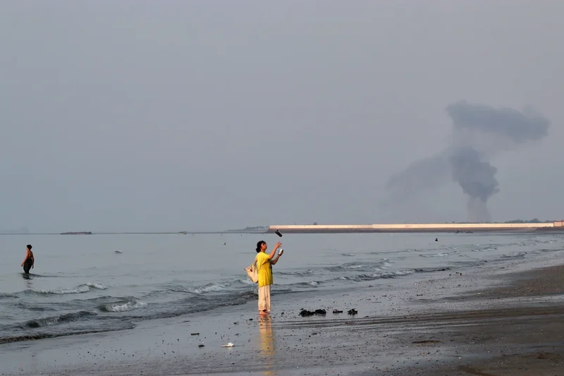 Strait of Hormuz shipping hits ‘crisis-era lows’ as conflict risks spreading
