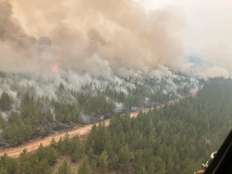 Clinton, B.C. wildfire evacuees await fate of community