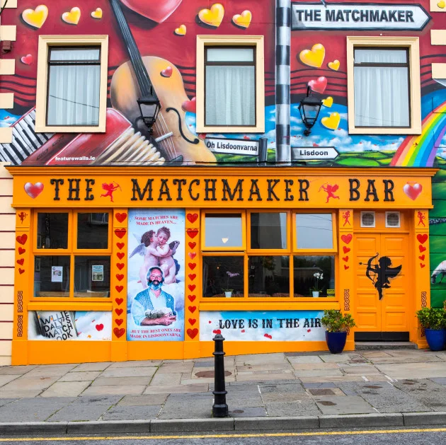 Lisdoonvarna revellers 'will have to get their courting done early' as pubs denied later closure