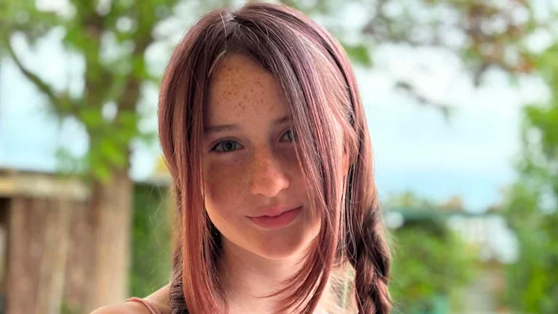 Silos lit up in pink as rural Victorian town farewells allegedly murdered 13-year-old girl
