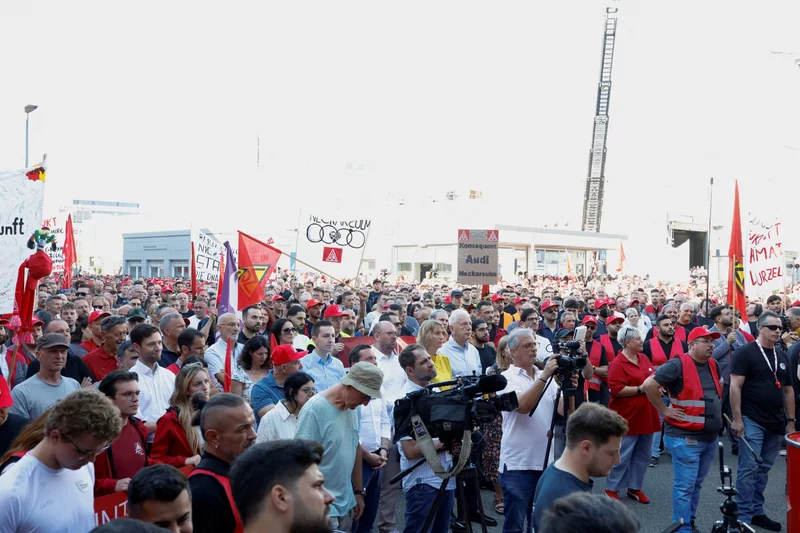 About 6,000 Audi workers protest over threatened plant closure