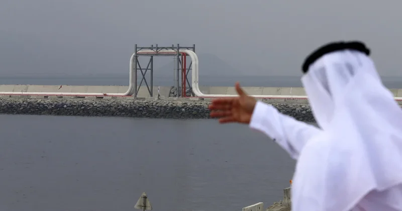 Middle East oil producers step up plans to bypass the Strait of Hormuz