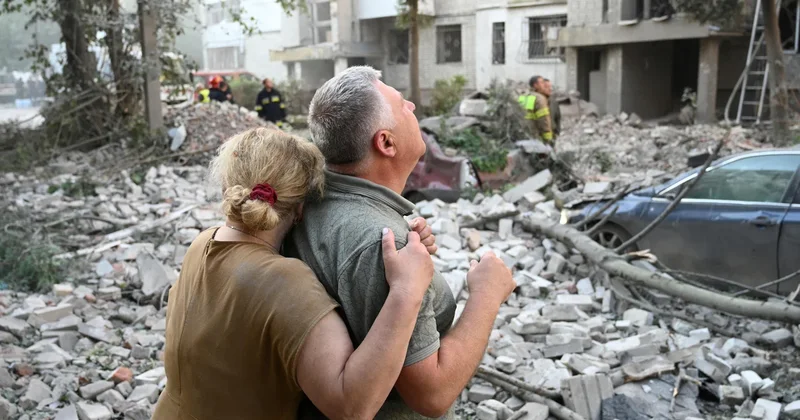 Several dead as Russian attacks on Ukraine prompt new Zelenskyy call for help