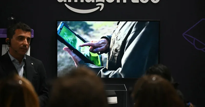 Amazon plans to deploy more than 5,000 satellites for new telecom service