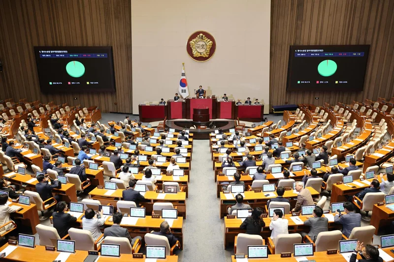 Ruling party railroads legislation to rid prosecutors of all investigative powers
