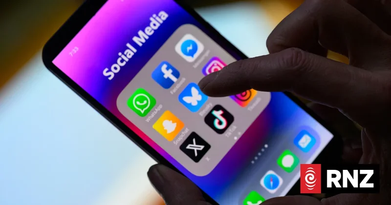 Stanford: Labour has had plenty of chances to see U16 social media ban bill