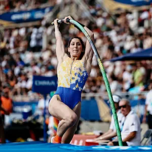 Commonwealth Games live updates: New Zealand chase medals in cycling, pole vault