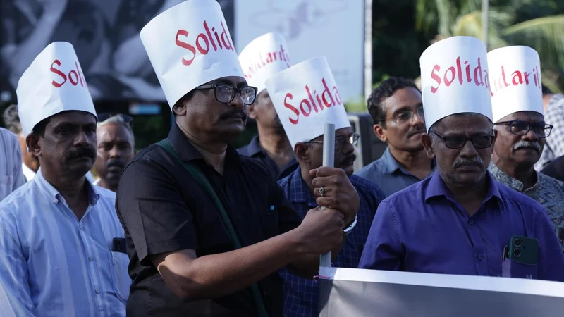 Pukasa holds protest meet in solidarity with Delhi students in Kerala’s Kochi