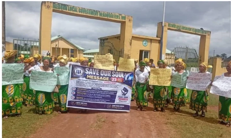 Imo women stage protest over alleged imposition of traditional ruler, PG by LG chairman