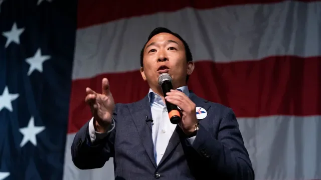 America doesn’t need new politicians. It needs a more political competition.