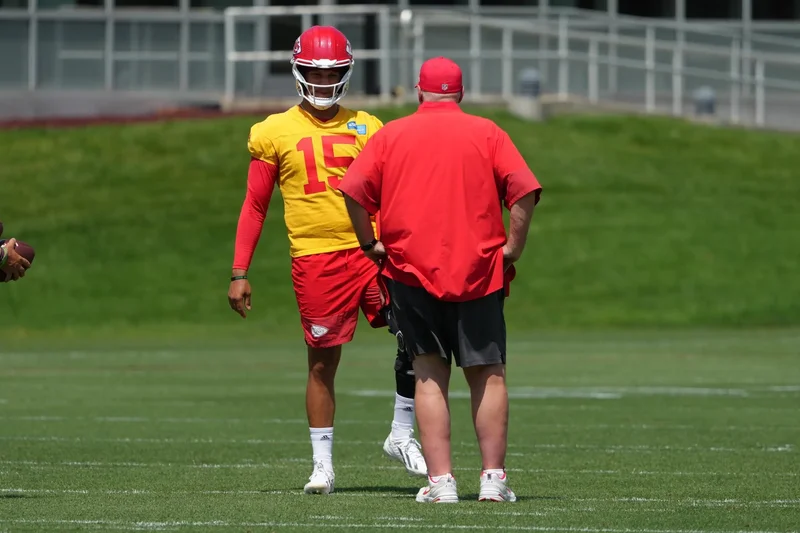 Chiefs Star Patrick Mahomes Is Officially Cleared For Training Camp Practice