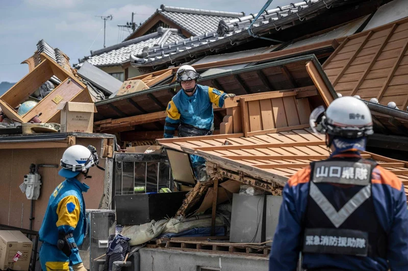 Kumamoto showing early signs of quake recovery as transportation routes resume