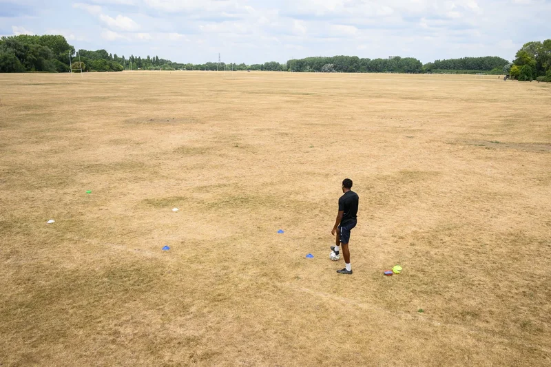 UK’s heatwaves led to almost 3,000 deaths as England on track for record