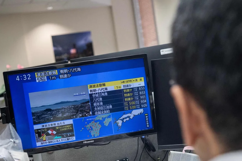 Major earthquake hits Japan's Kyushu region