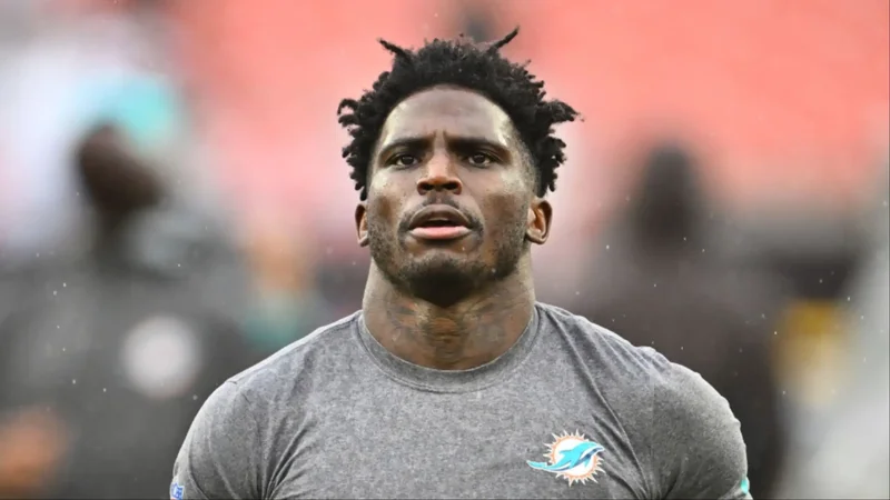 Tyreek Hill admits injured leg has 'no power' in worrying recovery update