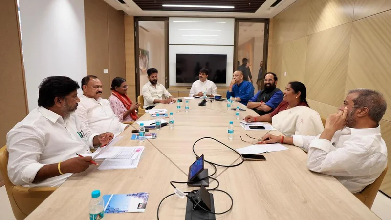 Congress focuses on voter enrolment, welfare outreach and MLC polls at TPCC coordination meet