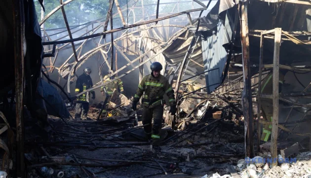 In Kyiv, injury toll after Russian nighttime attack climbs to three; one person killed