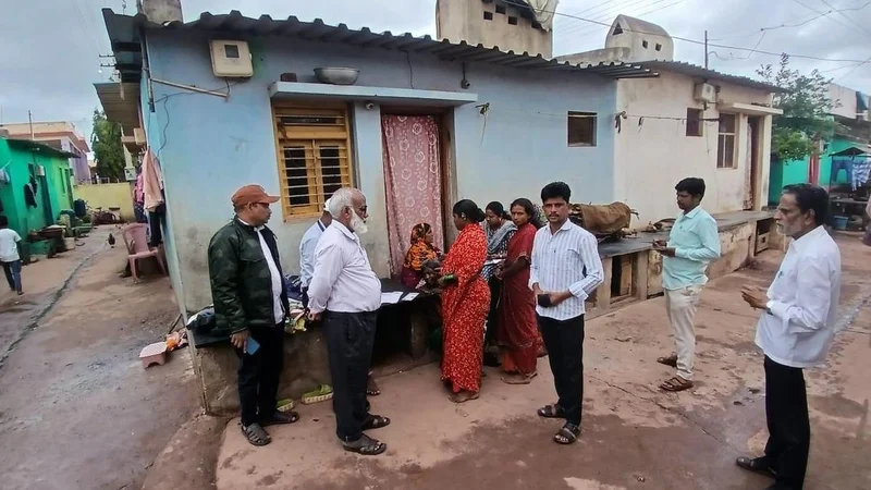 Karnataka SIR Nomadic communities face difficulty filling enumeration forms Special Intensive Revision electoral rolls