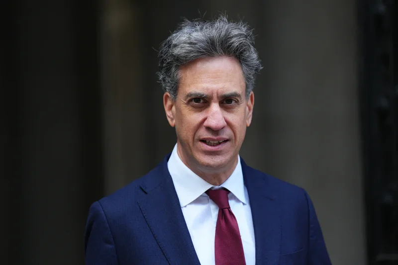 Ed Miliband to visit France and Spain as both countries experience devastating wildfires