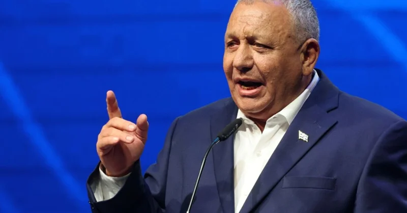 In Israel vote, ex-army chief emerges main rival to Netanyahu