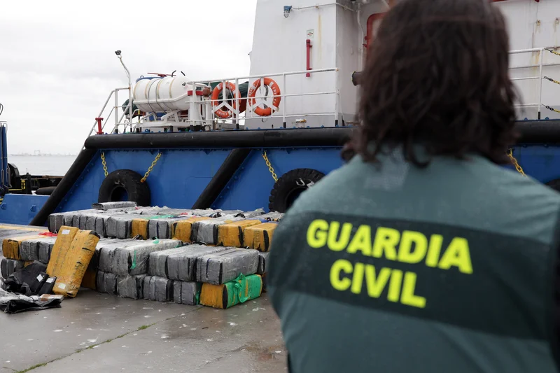 Police seize more than 2.6 tonnes of cocaine off Portugal