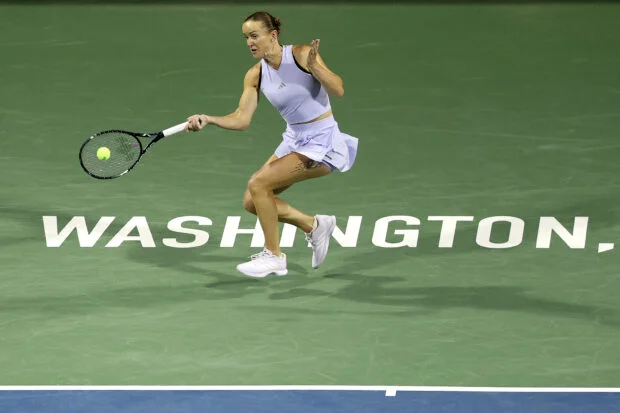 Elina Svitolina embraces new surface, new challenge vs Alex Eala