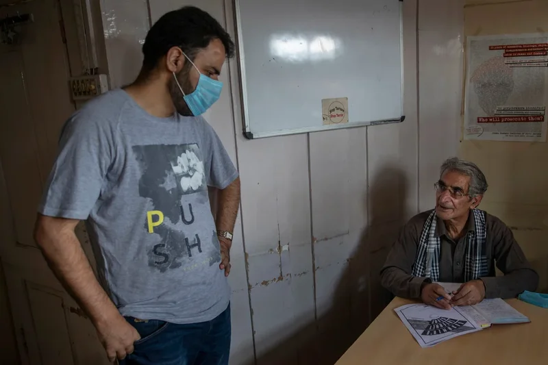 Kashmiri activist Khurram Parvez and journalist Irfan Mehraj freed on bail, under tight curbs