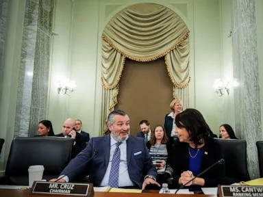 Senators still working with SEC, Big Ten on issues involved in college sports bill