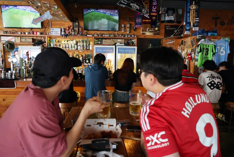 Korean men drinking less, women 30 and up drinking more