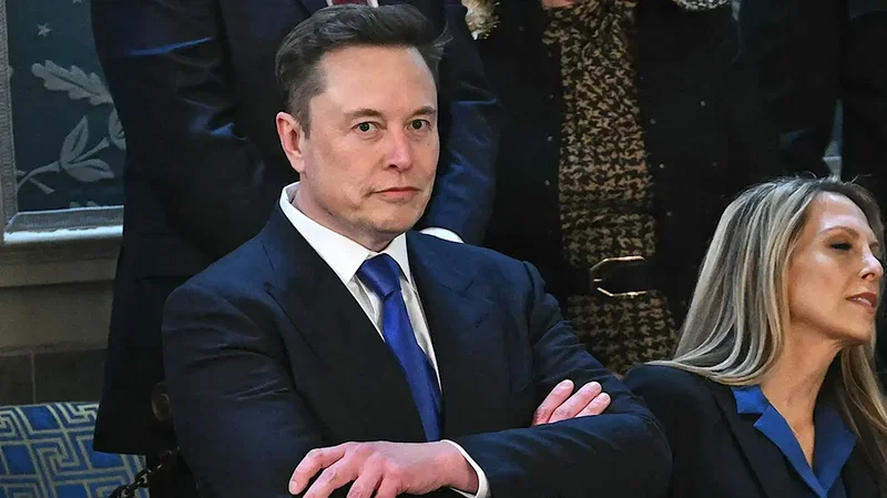 Elon Musk fires back at reporter, claims more people 'hate you and the media than you realize'