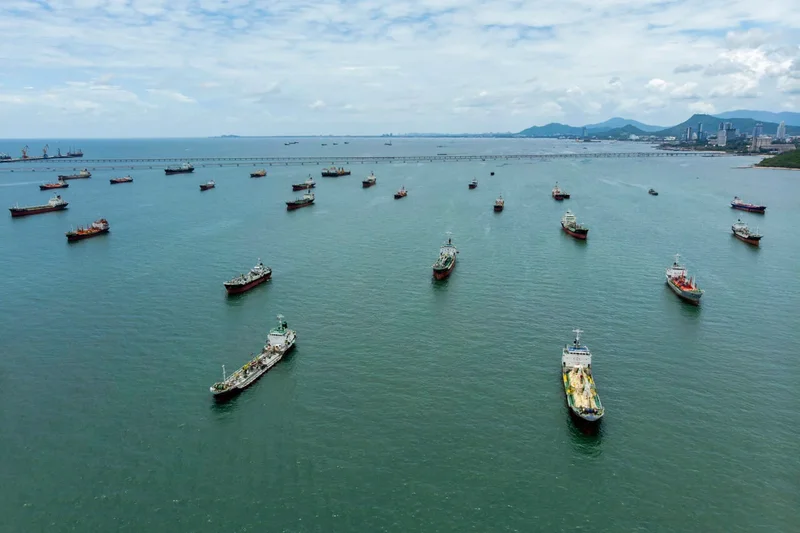 Ships Stuck in the Strait of Hormuz Could Cause an ‘Invasive Superspreader Event’
