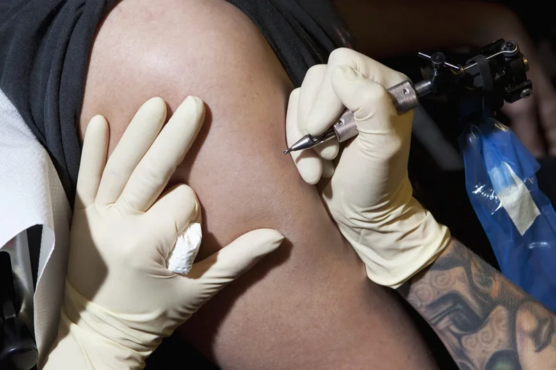 Y Combinator‑backed AI startup is under fire after its founder offered instant interviews to partygoers who got company tattoos, then apologized