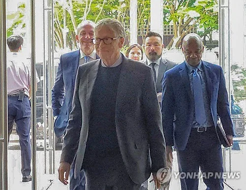 Bill Gates planning to visit S. Korea next month: industry sources