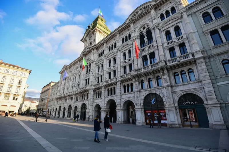 Italy scraps ID card renewals for over-70s