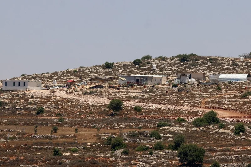Israeli settlers establish three new outposts in West Bank